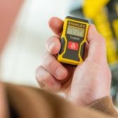 STANLEY® 9M Medidor láser de distâncias de bolsillo (TLM30)